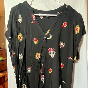 Torrid Sacred Heart cap sleeve button down, 1X
